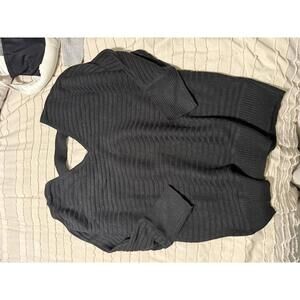 Black Ribbed V-Neck Women's Sweater with Back Cutout
